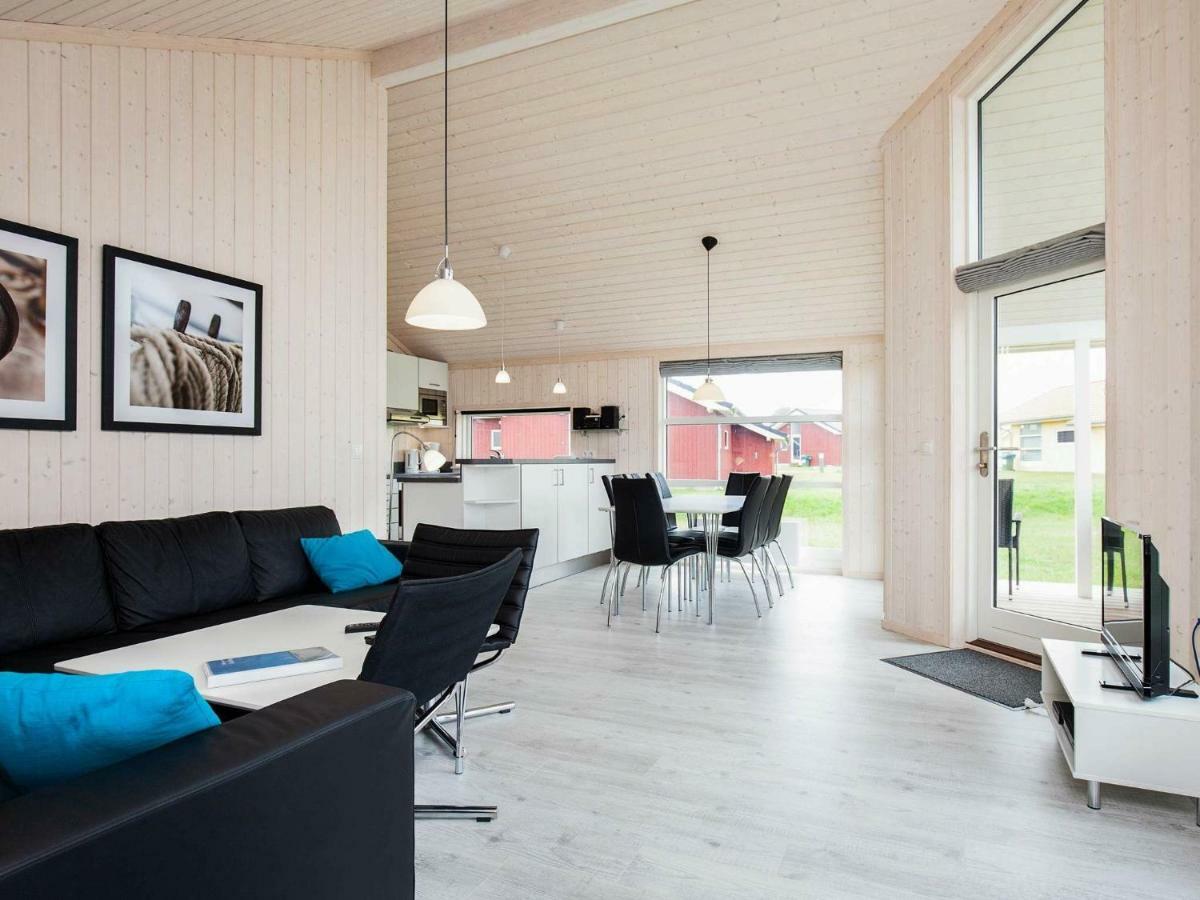 8 Person Holiday Home In Gro Enbrode Grossenbrode Exterior foto