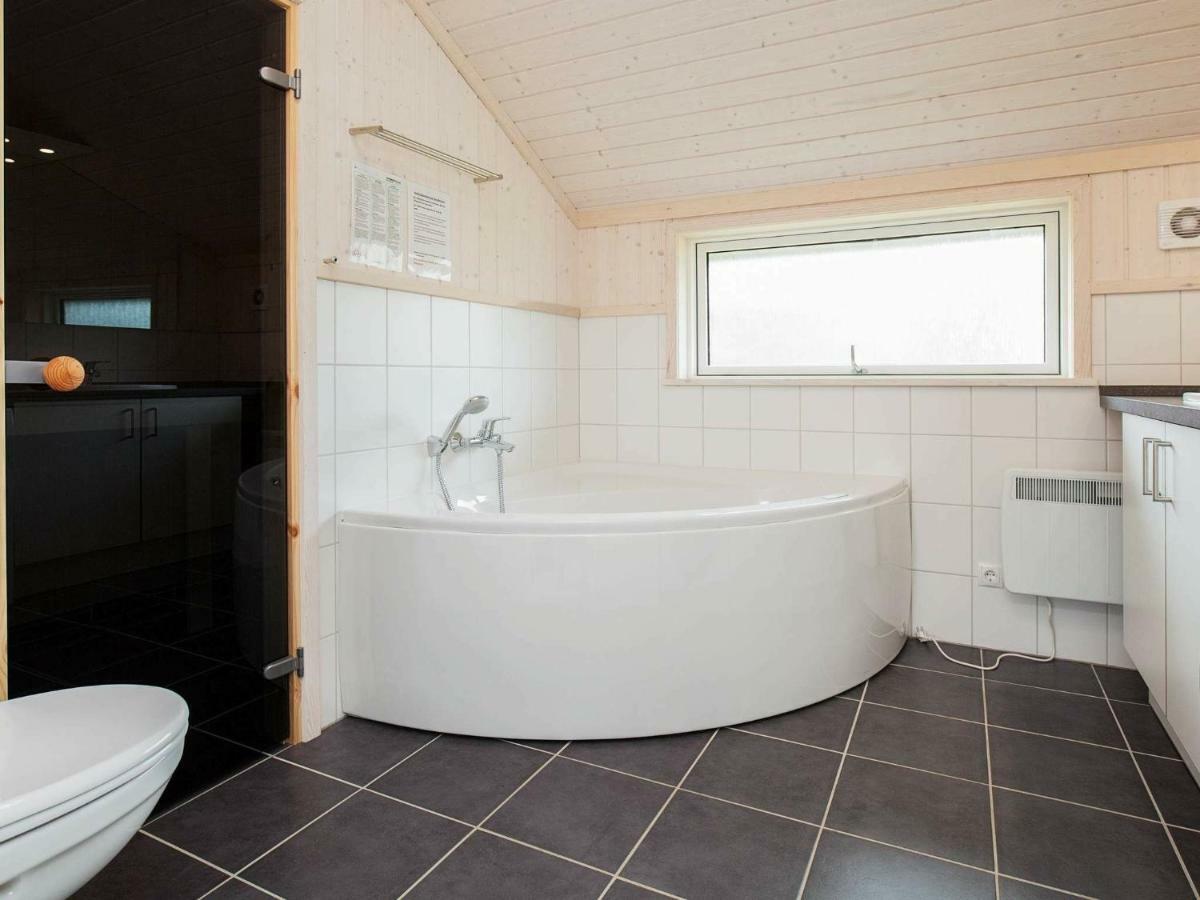 8 Person Holiday Home In Gro Enbrode Grossenbrode Exterior foto